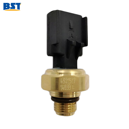 Genuine Cummins Diesel Engine Parts Pressure Sensor 4921744-3