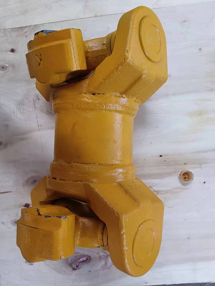 Komatsu D65 Universal Joint 14X-11-11200 14X-11-1110 (2)