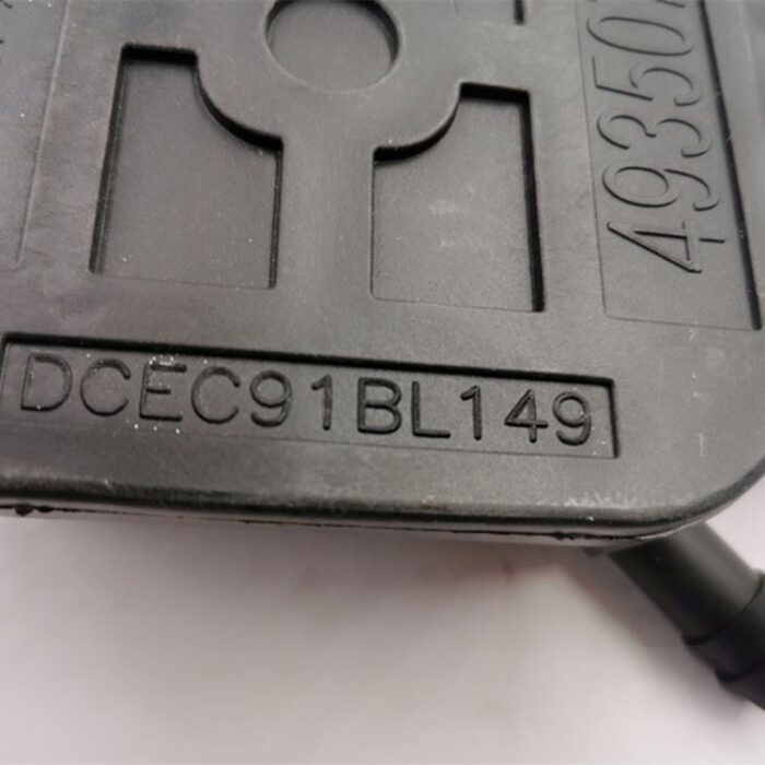 Cummins 6L Diesel Engine Parts Breather Housing 4935078 (6)